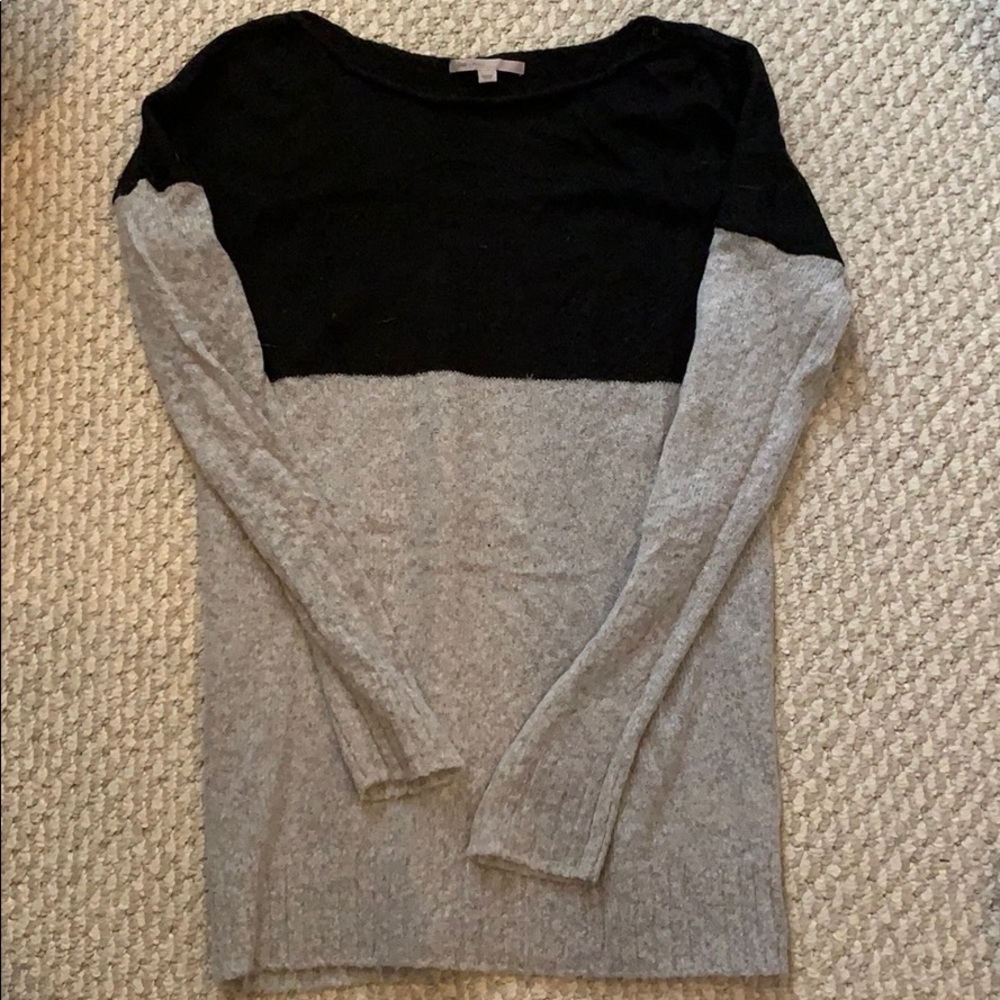 Gap Lightweight Sweater -small